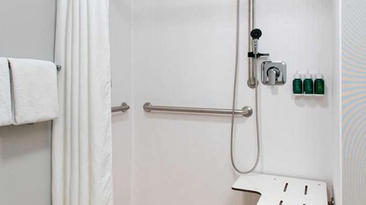 Sonesta Select Whippany Hanover Room