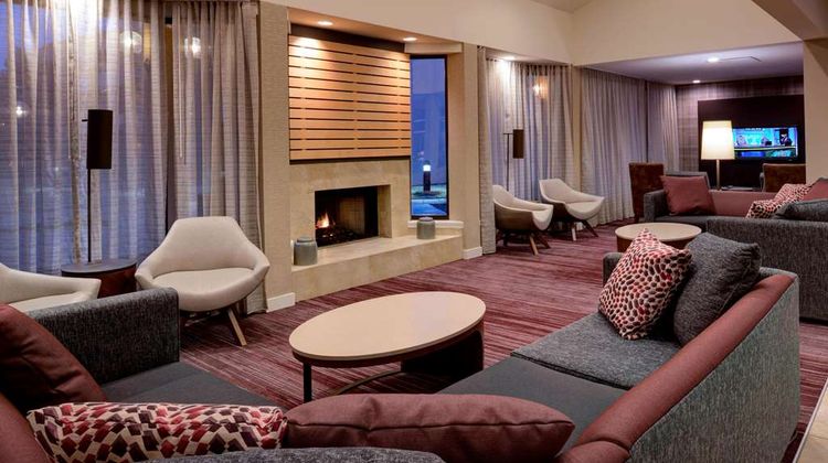 Sonesta Select Overland Park Lobby