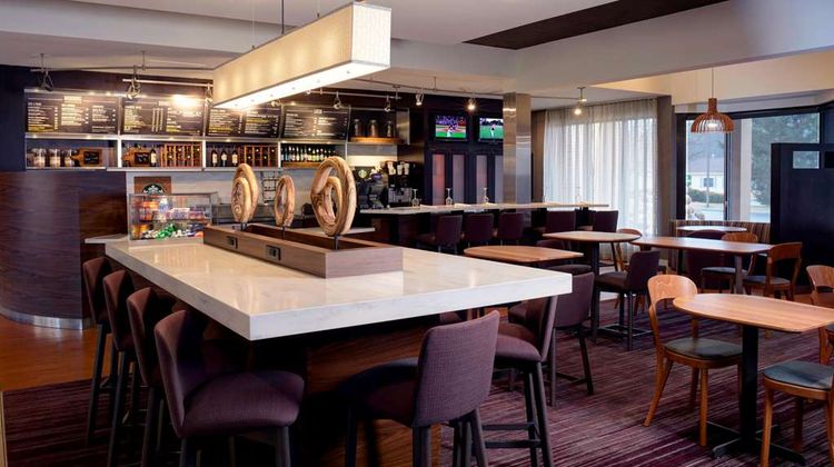 Sonesta Select Overland Park Restaurant