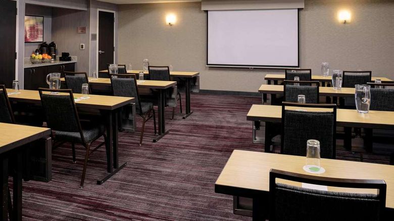 <b>Sonesta Select Overland Park Meeting</b>. Images powered by <a href="https://iceportal.shijigroup.com/" title="IcePortal" target="_blank">IcePortal</a>.