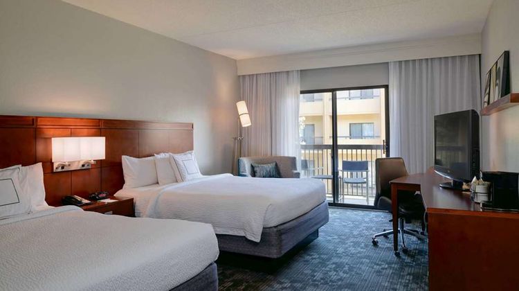 Sonesta Select Overland Park Room
