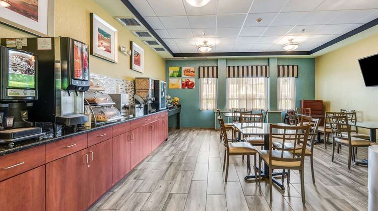 Quality Inn Poughkeepsie Restaurant