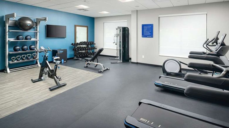 <b>Hampton Inn Blue Ridge Health</b>. Images powered by <a href="https://iceportal.shijigroup.com/" title="IcePortal" target="_blank">IcePortal</a>.