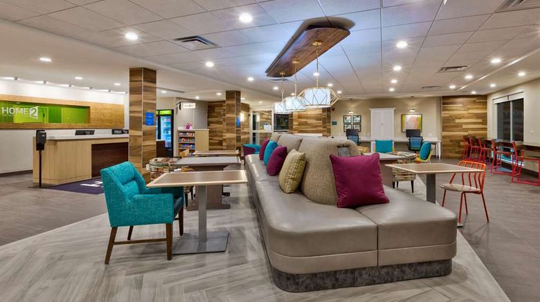 <b>Home2 Suites by Hilton Grand Blanc Flint Lobby</b>. Images powered by <a href="https://iceportal.shijigroup.com/" title="IcePortal" target="_blank">IcePortal</a>.