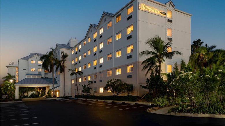 <b>Hampton by Hilton Grand Cayman Exterior</b>. Images powered by <a href="https://iceportal.shijigroup.com/" title="IcePortal" target="_blank">IcePortal</a>.