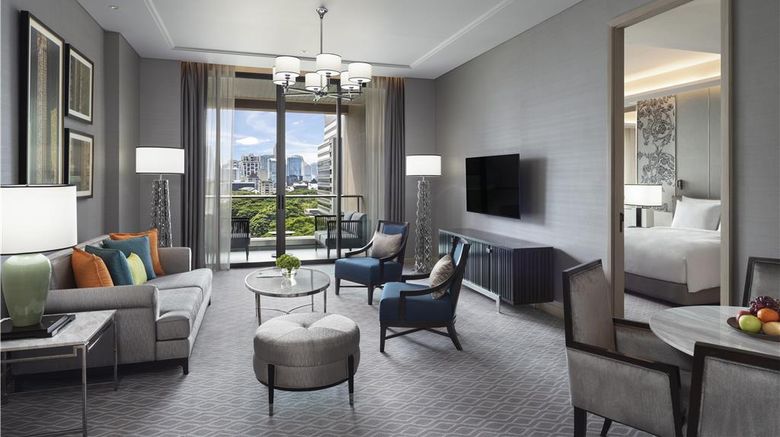 <b>Sindhorn Kempinski Hotel Bangkok Suite</b>. Images powered by <a href="https://iceportal.shijigroup.com/" title="IcePortal" target="_blank">IcePortal</a>.