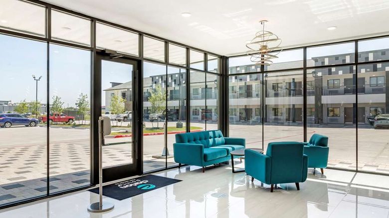 <b>Clarion Pointe Port Arthur Lobby</b>. Images powered by <a href="https://iceportal.shijigroup.com/" title="IcePortal" target="_blank">IcePortal</a>.