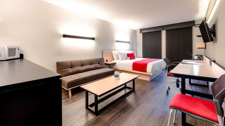<b>Comfort Inn Delicias Suite</b>. Images powered by <a href="https://iceportal.shijigroup.com/" title="IcePortal" target="_blank">IcePortal</a>.