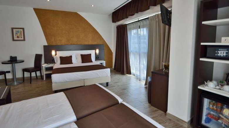 <b>Hotel Luxor Florence Suite</b>. Images powered by <a href="https://iceportal.shijigroup.com/" title="IcePortal" target="_blank">IcePortal</a>.