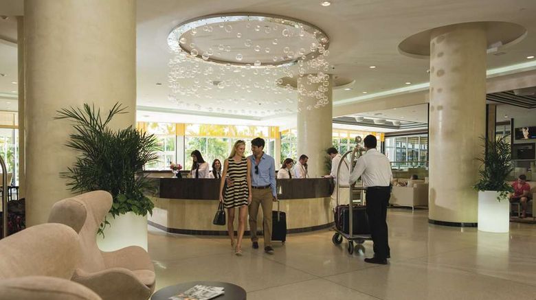 <b>Riu Plaza Miami Beach Lobby</b>. Images powered by <a href="https://iceportal.shijigroup.com/" title="IcePortal" target="_blank">IcePortal</a>.