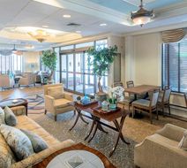 Five Towns Motor Inn Lobby