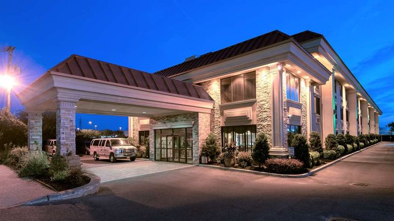 <b>Five Towns Motor Inn Exterior</b>. Images powered by <a href="https://iceportal.shijigroup.com/" title="IcePortal" target="_blank">IcePortal</a>.