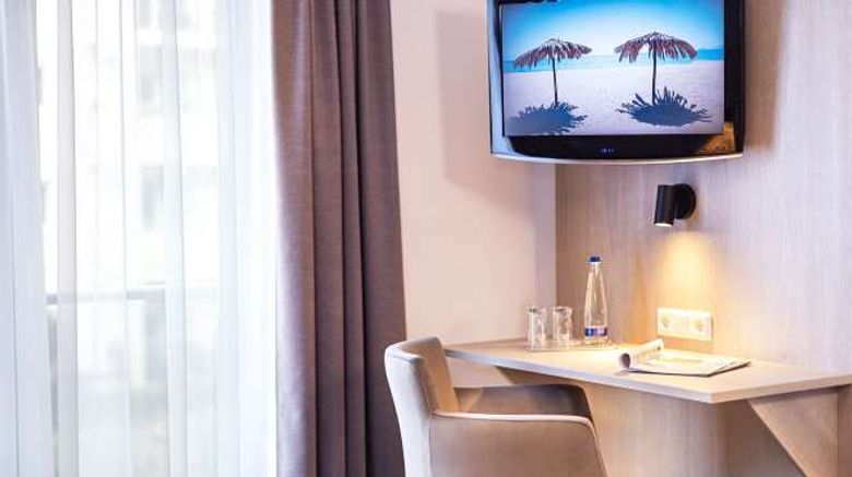 <b>Victor's Residenz-Hotel Gummersbach Room</b>. Images powered by <a href="https://iceportal.shijigroup.com/" title="IcePortal" target="_blank">IcePortal</a>.