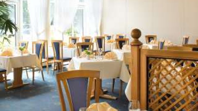 <b>Victor's Residenz-Hotel Gummersbach Restaurant</b>. Images powered by <a href="https://iceportal.shijigroup.com/" title="IcePortal" target="_blank">IcePortal</a>.