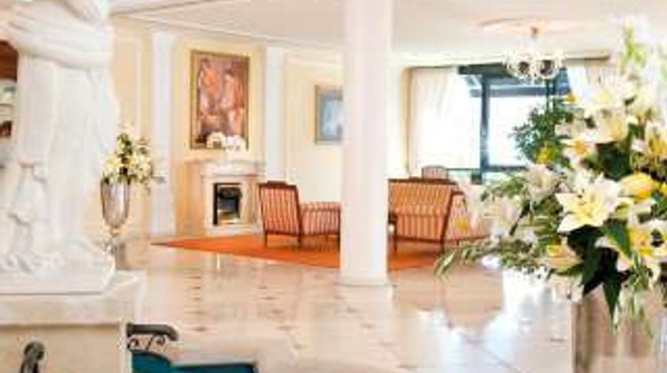 Victor's Residenz-Hotel Erfurt Lobby