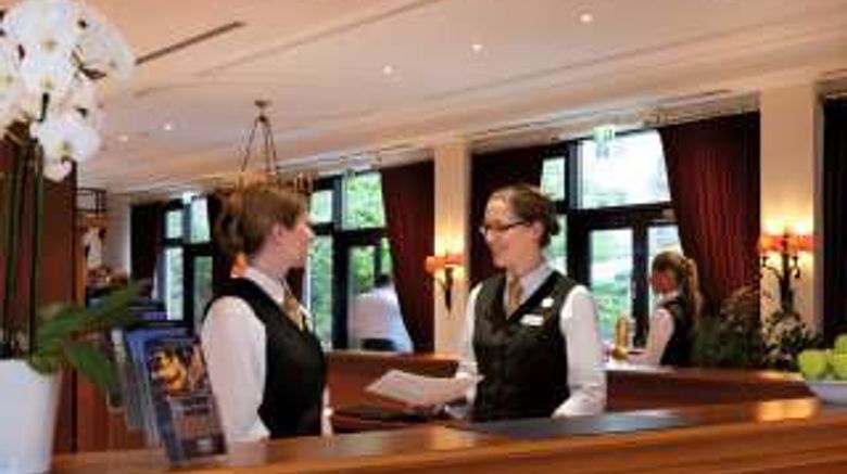 <b>Victor's Residenz Hotel Berlin Lobby</b>. Images powered by <a href="https://iceportal.shijigroup.com/" title="IcePortal" target="_blank">IcePortal</a>.
