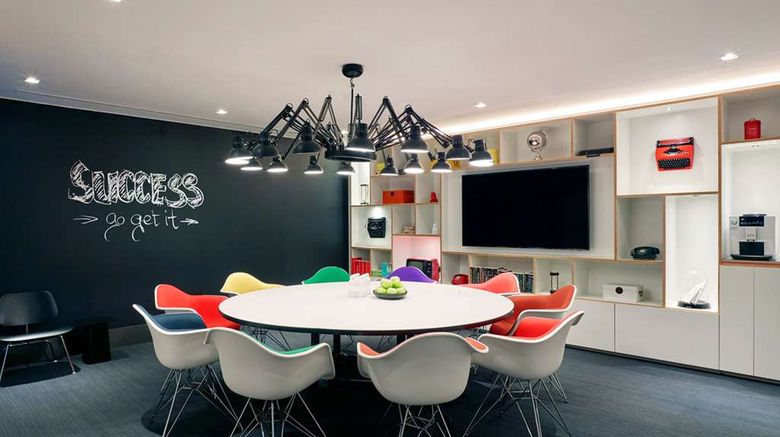 <b>YaTi by Artyzen Hongqiao Shanghai Ballroom</b>. Images powered by <a href="https://iceportal.shijigroup.com/" title="IcePortal" target="_blank">IcePortal</a>.