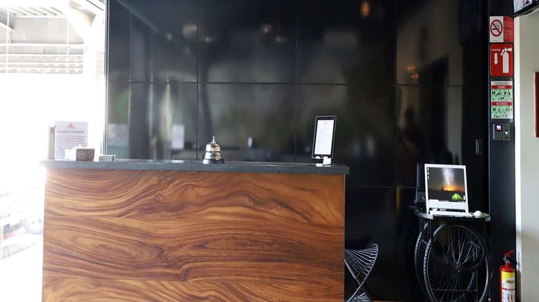 <b>Homesuites Malecon Lobby</b>. Images powered by <a href="https://iceportal.shijigroup.com/" title="IcePortal" target="_blank">IcePortal</a>.