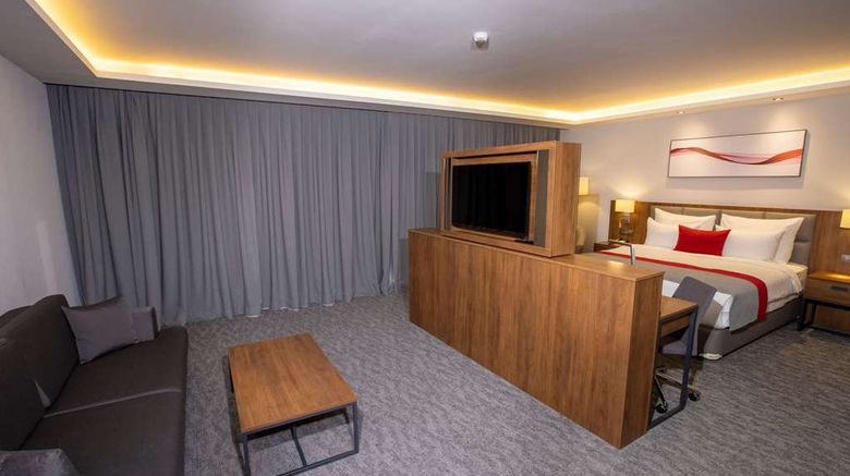 <b>Ramada by Wyndham Izmir Aliaga Suite</b>. Images powered by <a href="https://iceportal.shijigroup.com/" title="IcePortal" target="_blank">IcePortal</a>.