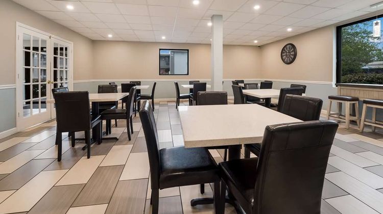 SureStay Hotel by BW Columbus Downtown Restaurant