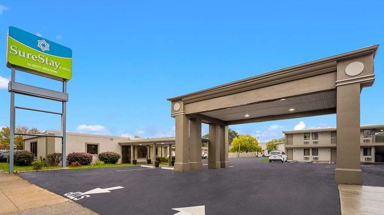 <b>SureStay Hotel by BW Columbus Downtown Exterior</b>. Images powered by <a href="https://iceportal.shijigroup.com/" title="IcePortal" target="_blank">IcePortal</a>.