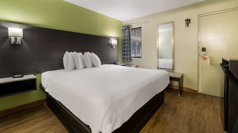 <b>SureStay Hotel by BW Columbus Downtown Room</b>. Images powered by <a href="https://iceportal.shijigroup.com/" title="IcePortal" target="_blank">IcePortal</a>.