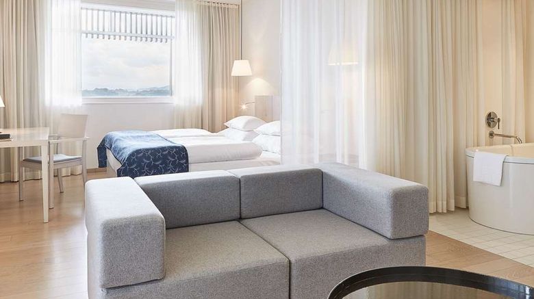 <b>LOISIUM Wine & Spa Resort Suedsteiermark Suite</b>. Images powered by <a href="https://iceportal.shijigroup.com/" title="IcePortal" target="_blank">IcePortal</a>.