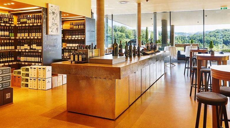 <b>LOISIUM Wine & Spa Resort Suedsteiermark Restaurant</b>. Images powered by <a href="https://iceportal.shijigroup.com/" title="IcePortal" target="_blank">IcePortal</a>.