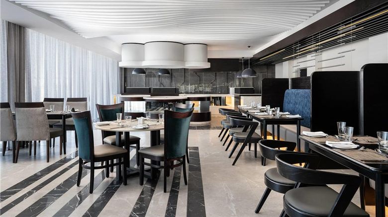 <b>Premier Hotel Umhlanga Restaurant</b>. Images powered by <a href="https://iceportal.shijigroup.com/" title="IcePortal" target="_blank">IcePortal</a>.