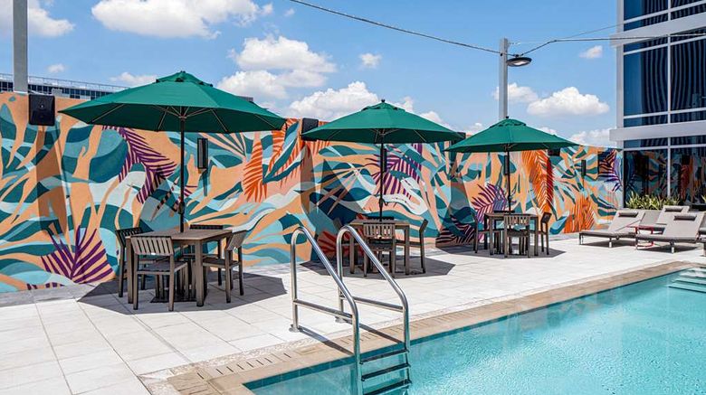 <b>Hyatt House Tampa Downtown Pool</b>. Images powered by <a href="https://iceportal.shijigroup.com/" title="IcePortal" target="_blank">IcePortal</a>.