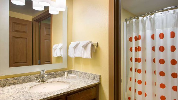 Sonesta Simply Suites Phoenix Scottsdale Suite