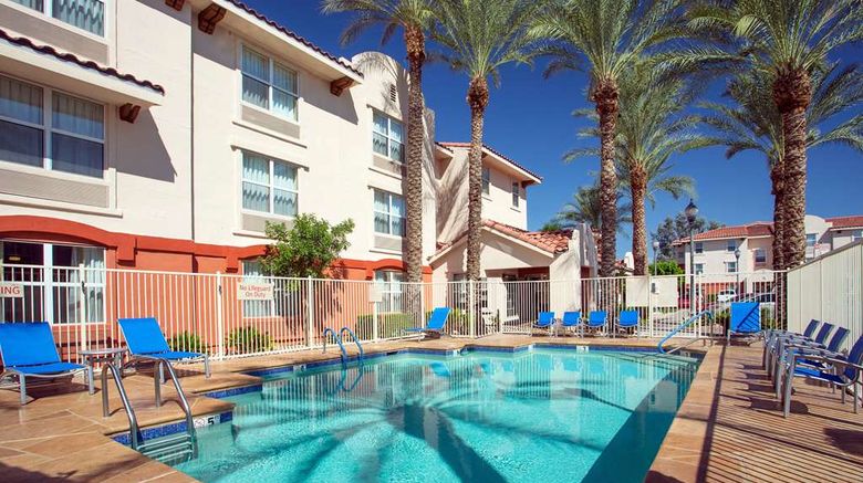 <b>Sonesta Simply Suites Phoenix Scottsdale Pool</b>. Images powered by <a href="https://iceportal.shijigroup.com/" title="IcePortal" target="_blank">IcePortal</a>.