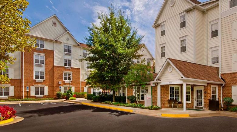 Sonesta Simply Suites Falls Church Exterior. Images powered by <a href="https://iceportal.shijigroup.com" target="_blank" rel="noopener">Ice Portal</a>.