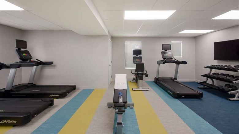 <b>Sonesta Simply Suites Falls Church Health</b>. Images powered by <a href="https://iceportal.shijigroup.com/" title="IcePortal" target="_blank">IcePortal</a>.