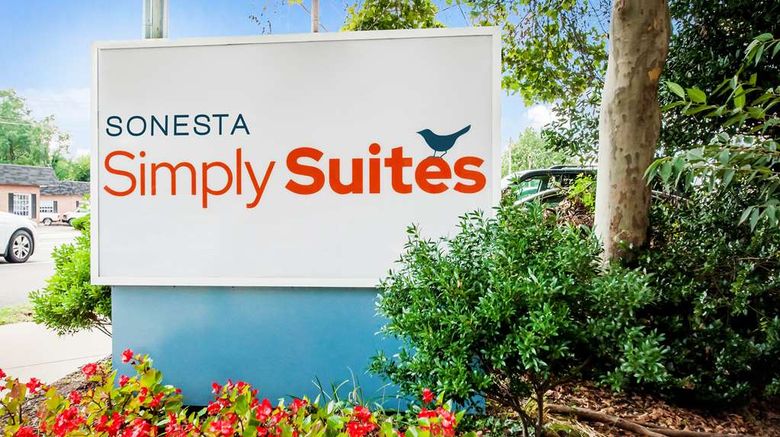 <b>Sonesta Simply Suites Falls Church Exterior</b>. Images powered by <a href="https://iceportal.shijigroup.com/" title="IcePortal" target="_blank">IcePortal</a>.