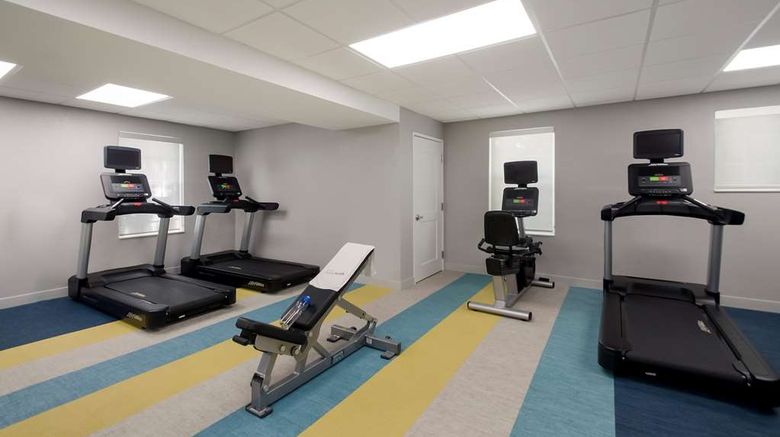 <b>Sonesta Simply Suites Falls Church Health</b>. Images powered by <a href="https://iceportal.shijigroup.com/" title="IcePortal" target="_blank">IcePortal</a>.