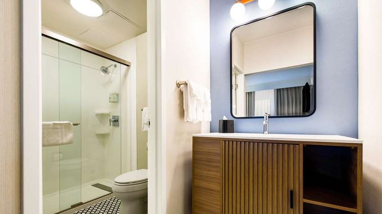 <b>Sonesta Select Philadelphia Airport Suite</b>. Images powered by <a href="https://iceportal.shijigroup.com/" title="IcePortal" target="_blank">IcePortal</a>.