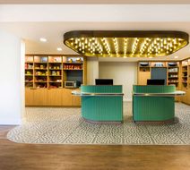 Sonesta Select Philadelphia Airport Lobby