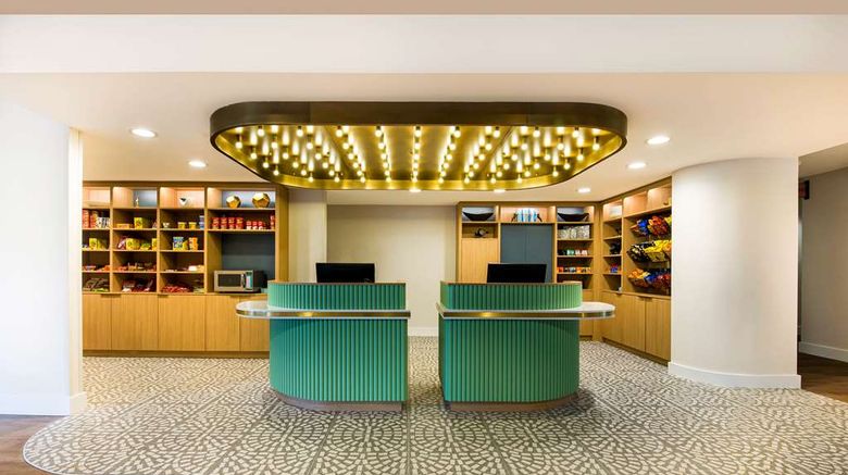 <b>Sonesta Select Philadelphia Airport Lobby</b>. Images powered by <a href="https://iceportal.shijigroup.com/" title="IcePortal" target="_blank">IcePortal</a>.