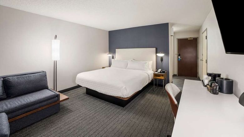 <b>Sonesta Select Phoenix Chandler Room</b>. Images powered by <a href="https://iceportal.shijigroup.com/" title="IcePortal" target="_blank">IcePortal</a>.