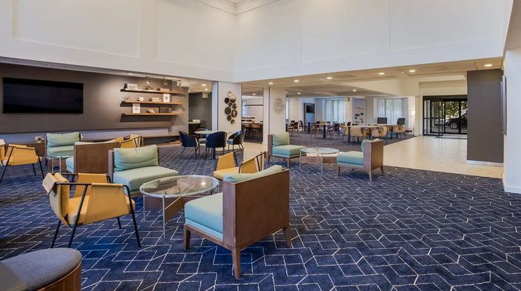Sonesta Select Phoenix Chandler Lobby