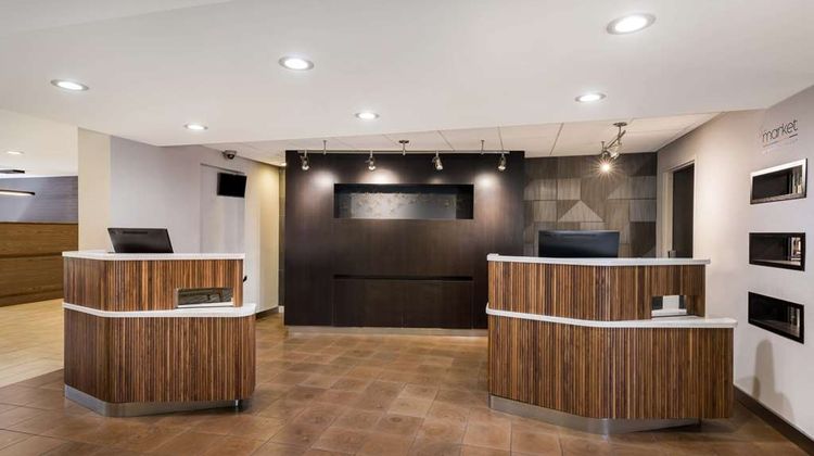 Sonesta Select San Jose Airport Lobby