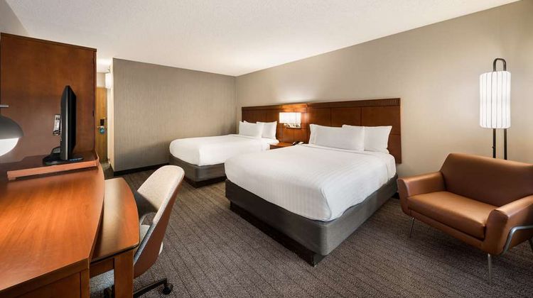Sonesta Select San Jose Airport Exterior