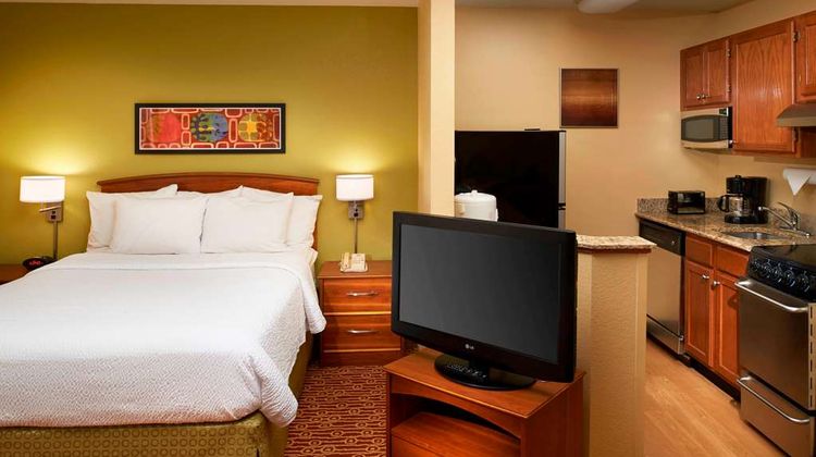 Sonesta Simply Suites Detroit Novi Suite