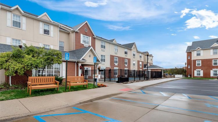 Sonesta Simply Suites Detroit Novi Exterior