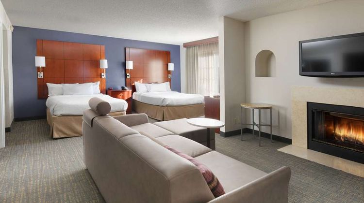 Sonesta ES Suites Albuquerque Room
