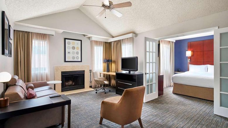 <b>Sonesta ES Suites Annapolis Suite</b>. Images powered by <a href="https://iceportal.shijigroup.com/" title="IcePortal" target="_blank">IcePortal</a>.