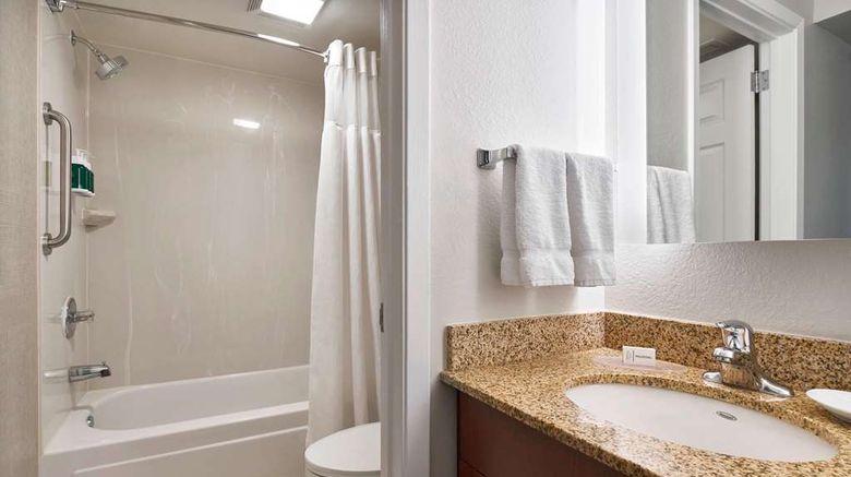 <b>Sonesta ES Suites Annapolis Room</b>. Images powered by <a href="https://iceportal.shijigroup.com/" title="IcePortal" target="_blank">IcePortal</a>.