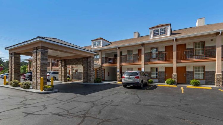 Quality Inn Exterior
