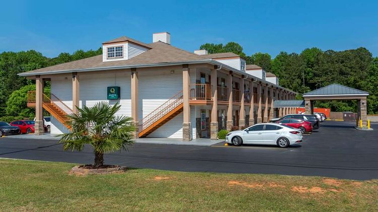 Quality Inn Exterior